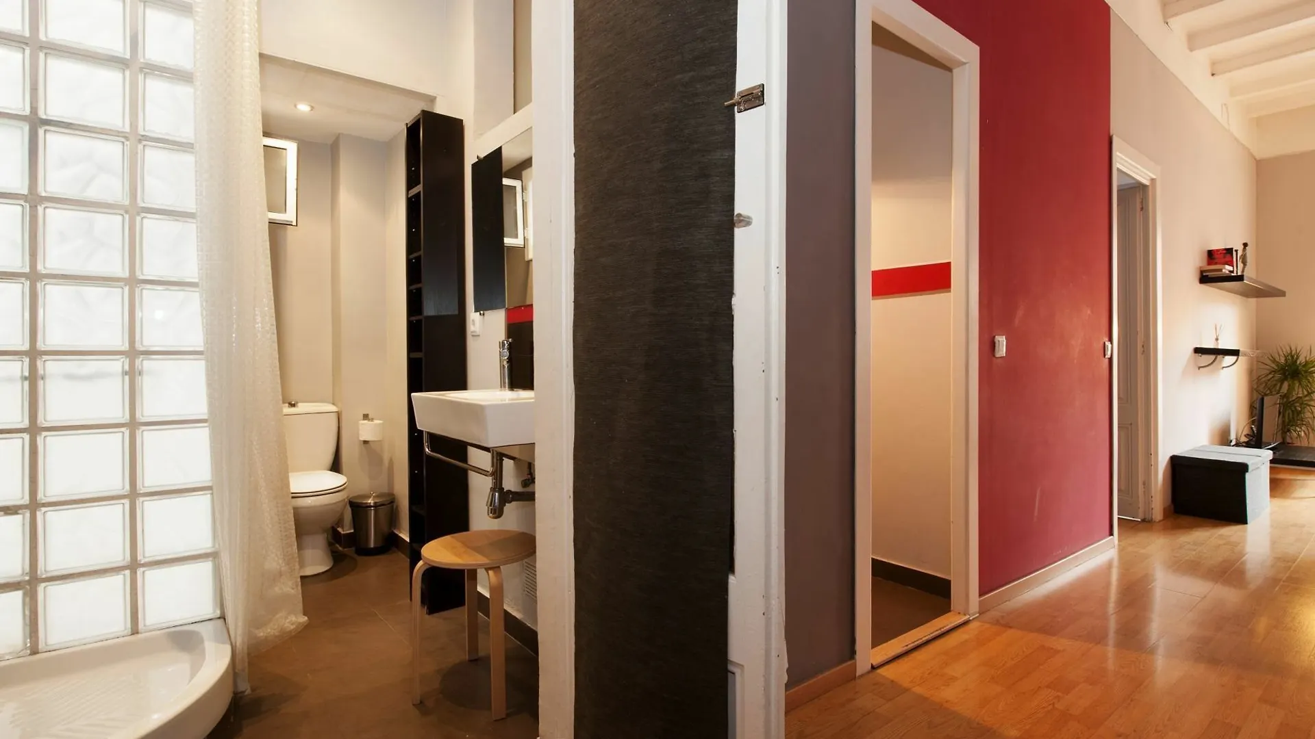 Bbarcelona Apartments Monumental Flat 0*, Barcelona Spain